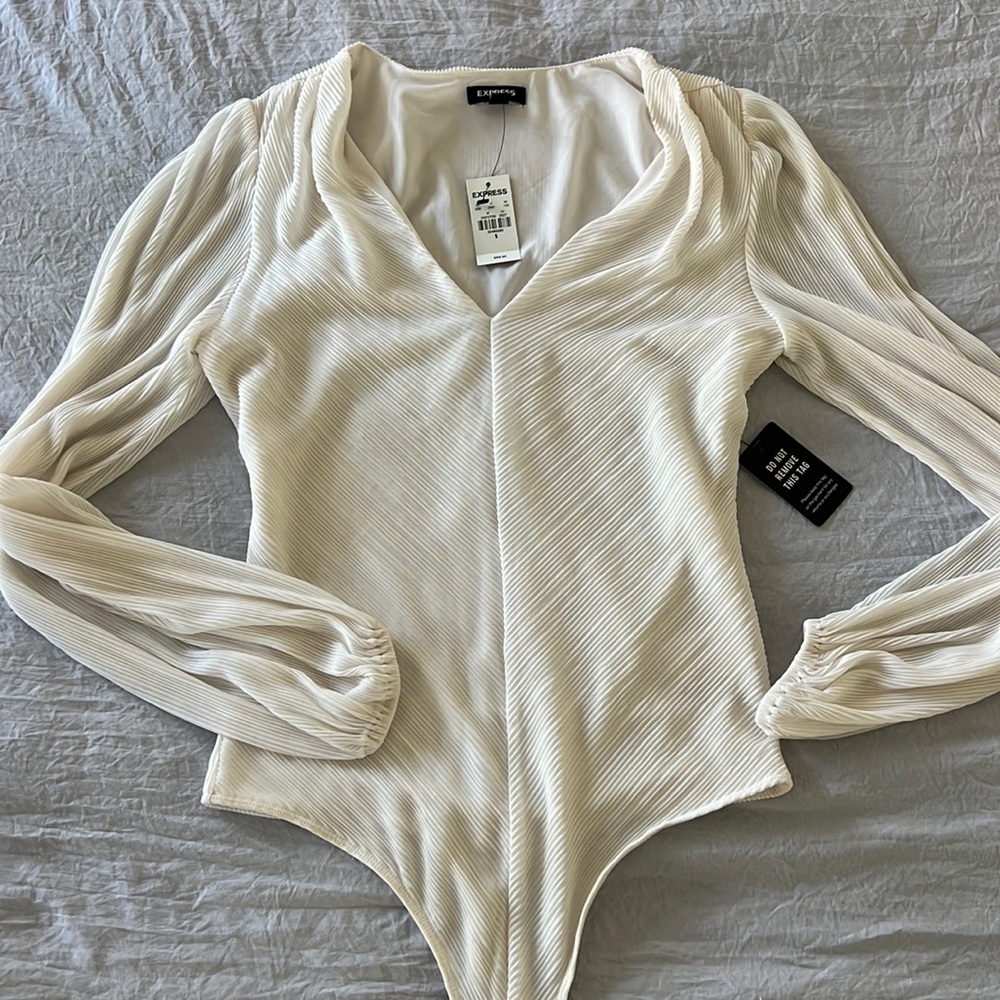 NWT Express long sleeve bodysuit